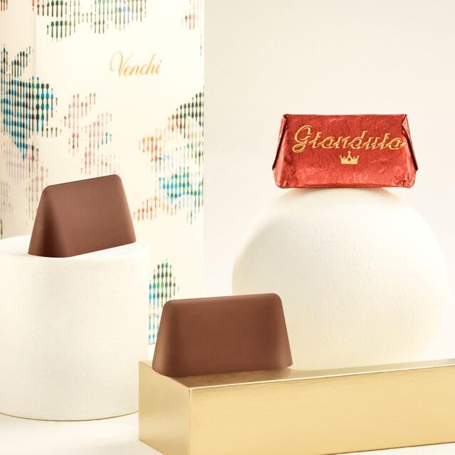 Venchi Gianduiotto Gianduia N.3 Chocolate 30-Piece Elegant Gift Box – Premium South America Cocoa Chocolate, Gianduia, Piedmont Hazelnuts & Raw Cane Sugar - Preservative & Gluten Free