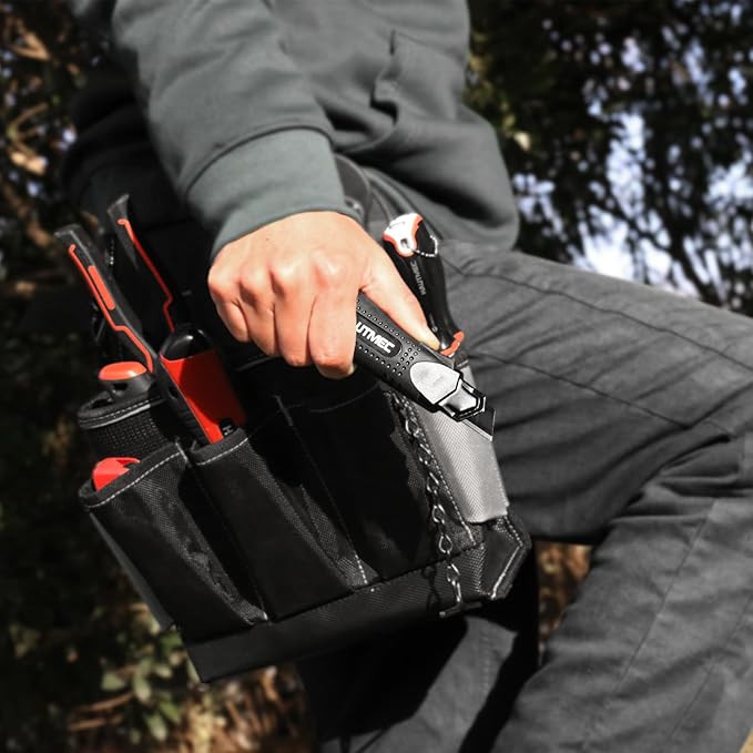 HAUTMEC 18mm Soft Grip Auto-Lock Utility Knife With Red Safety Switch, Sturdy Cutter with Ultra Sharp Black Snap-off Blade HT0081-2PC