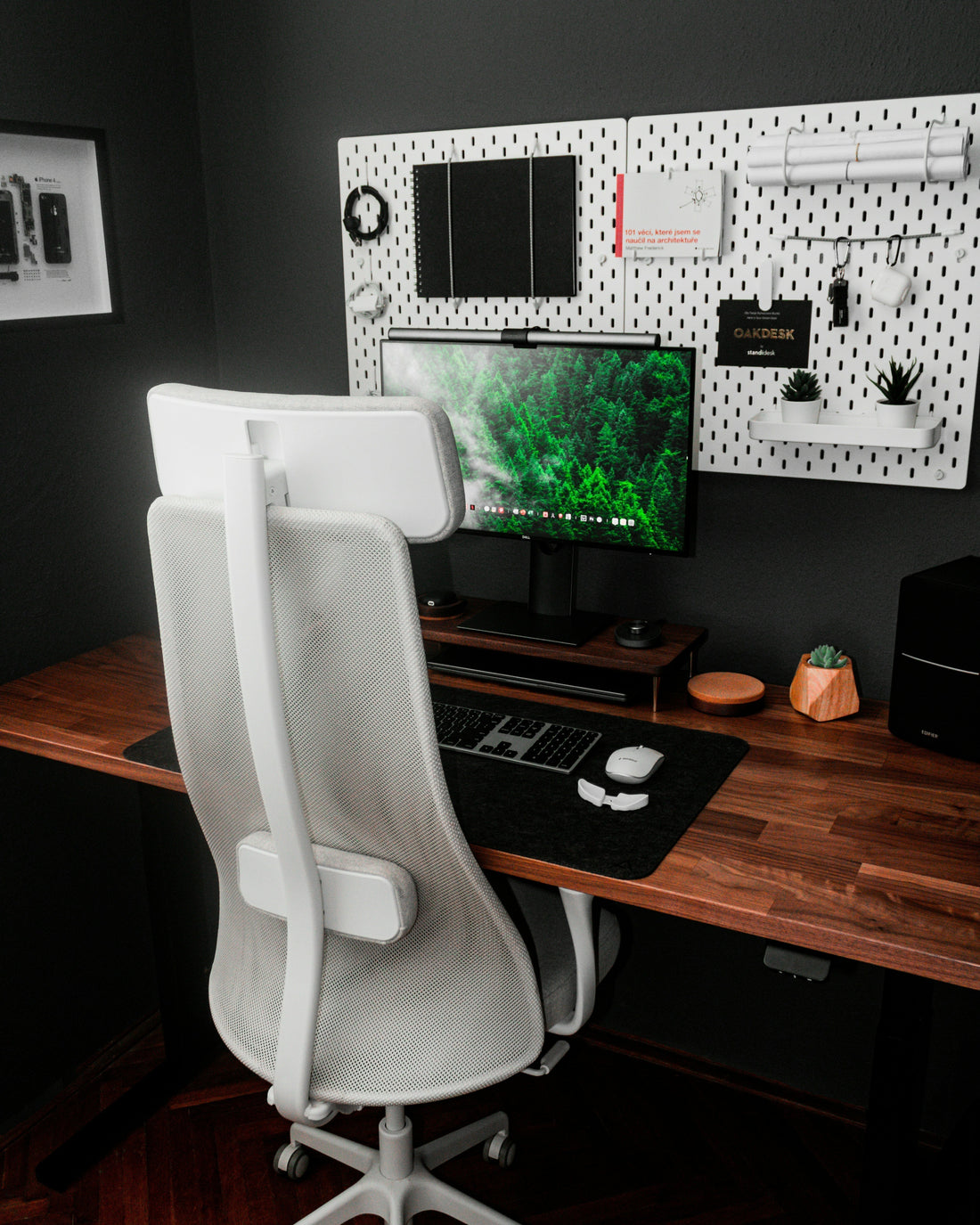 Office Ergonomics and Health for Long Work Hours - TrueDesk