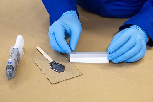 WEICON Aluminium Minute Glue – Fast Curing Epoxy Adhesive for Metal Repairs – 2-Part Quick-Set Epoxy – Gap-Filling, Sandable – Twin Syringe