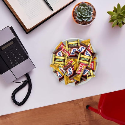 SNICKERS, TWIX & MILKY WAY Minis Assorted Chocolate Candy Variety Pack, Halloween Candy Bag, 150 Ct Bulk Bag