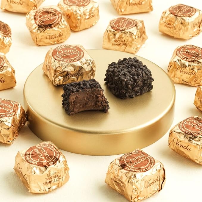Venchi Chocoviar Crema Cacao 15-Piece Elegant Gift Box - Creamy Cocoa Filling with Piedmont Hazelnut, Milk Chocolate Shell, Dark Chocolate Coating & Chocolate Micro-Pearls, Preservative & Gluten-Free