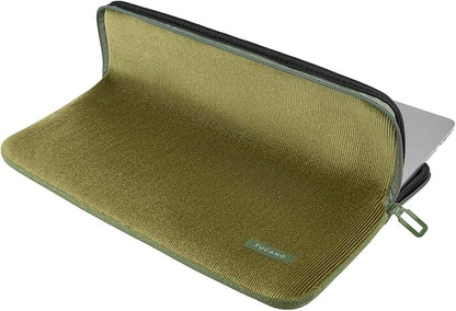 Tucano - Velluto Sleeve, Neoprene Case Cover Compatible with MacBook Pro 16" and Laptop 15.6", Protective PC Cover in Corduroy