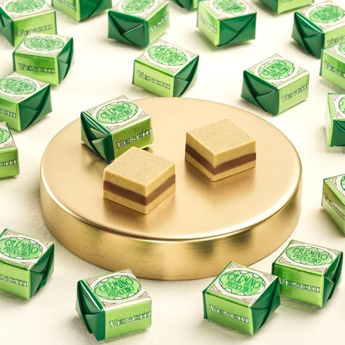 Venchi Cremino Pistachio Chocolate 25-Piece Elegant Gift Box – Velvety Milk Chocolate & Creamy White Chocolate Infused With Lightly Salted Pistachio Paste - Preservative & Gluten-Free