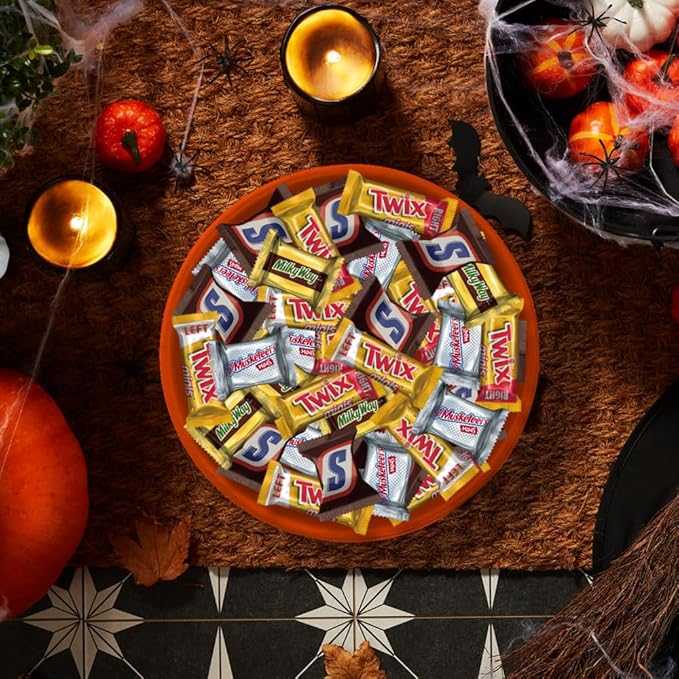 SNICKERS, TWIX, MILKY WAY & 3 MUSKETEERS Halloween Candy, Mini Chocolate Halloween Candy Mix Variety Pack for Trick or Treat, Party Favors and More, 150 Ct Bulk Bag