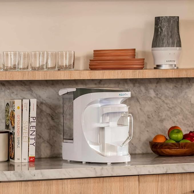 AquaTru Carafe Smart | Countertop Water Purifier for PFAS and Other Contaminants with Exclusive 4-Stage Ultra Reverse Osmosis Technology (No Plumbing or Installation Required) | BPA Free