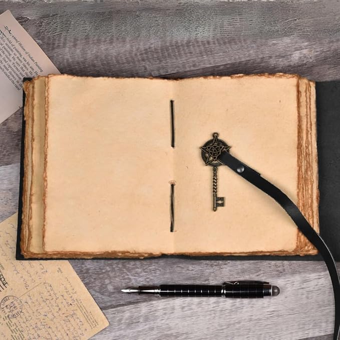 LEATHER VILLAGE Leather Bound Vintage Journal for Women & Men - 7"X5"(A7), Distressed Black, 200 Pages of Handmade Deckle Edges Watercolor Paper - Antique Lock Closure - Book of Shadow