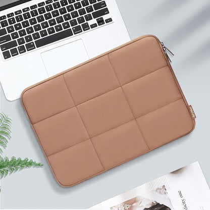 MOSISO 15-15.6 inch Laptop Case, 16 inch Puffy Laptop Sleeve Compatible with MacBook Pro 16 M4 M3 M2 M1, HP, Dell, ASUS, Lenovo Notebook, Rectangle Quilted Puffer Computer Bag for Women, Brown