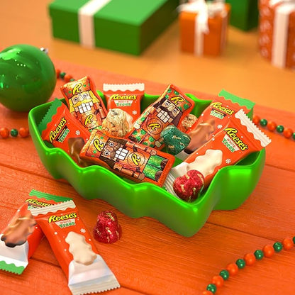 REESE'S Assorted Flavored Peanut Butter Shapes, Christmas Candy Bag, 31.94 oz
