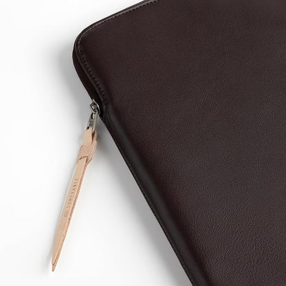 Comfyable Slim Protective Laptop Sleeve Compatible with 13/13.3/14 Inch MacBook Air & MacBook Pro, Mac Travel Case, Laptop Pouch, Slim PU Leather Cover M4/M3/M2/M1 2025-2021, Chocolate