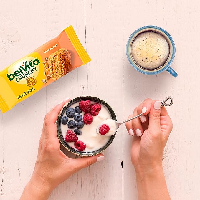 belVita Breakfast Bars Biscuits, Golden Oat, 30 Total Packs, 6 Boxes (4 Biscuits Per Pack)