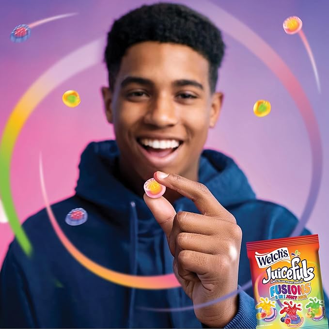 Welch's Fruit Snacks, Juicefuls Fusions, Assorted Fruit Flavor, Stocking Stuffers, Bulk Pack, Gluten Free, Natural Colors & Flavors, 0.8oz (Pack of 50)