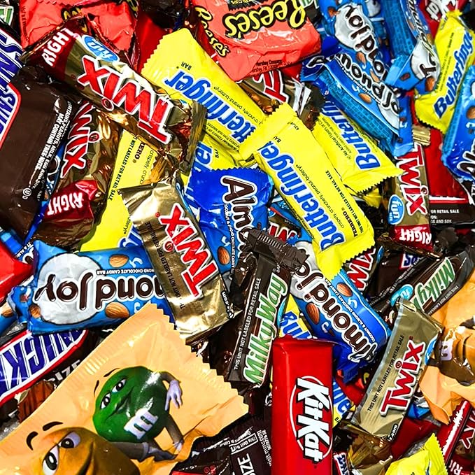 Bulk Assorted Fun-Size Chocolate Candy Mix – 2 lb Variety Bag – Individually Wrapped Fun-Size Treats Mini Chocolates for Parties, Candy Buffets, Office Snacks, Pinatas, Weddings & Holiday Celebrations