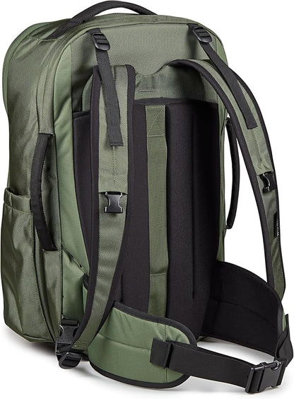 JanSport Venture Pack – Travel Pack With Large Main Compartment with Compression Straps, Dual Water Bottle Pockets, Padded Hip Belt & Luggage Trolley Pass-Through, Cargo Green